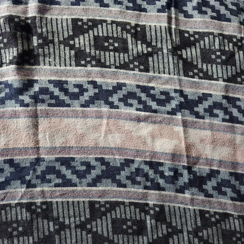 VTG Southwestern Boho Serape‎ Shawl XL Unisex Scarf Poncho Grey Geometric Wrap